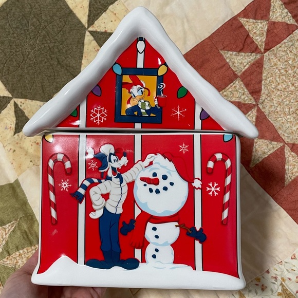 Mickey Mouse and Friends Holiday Cookie Jar - Picture 5 of 12